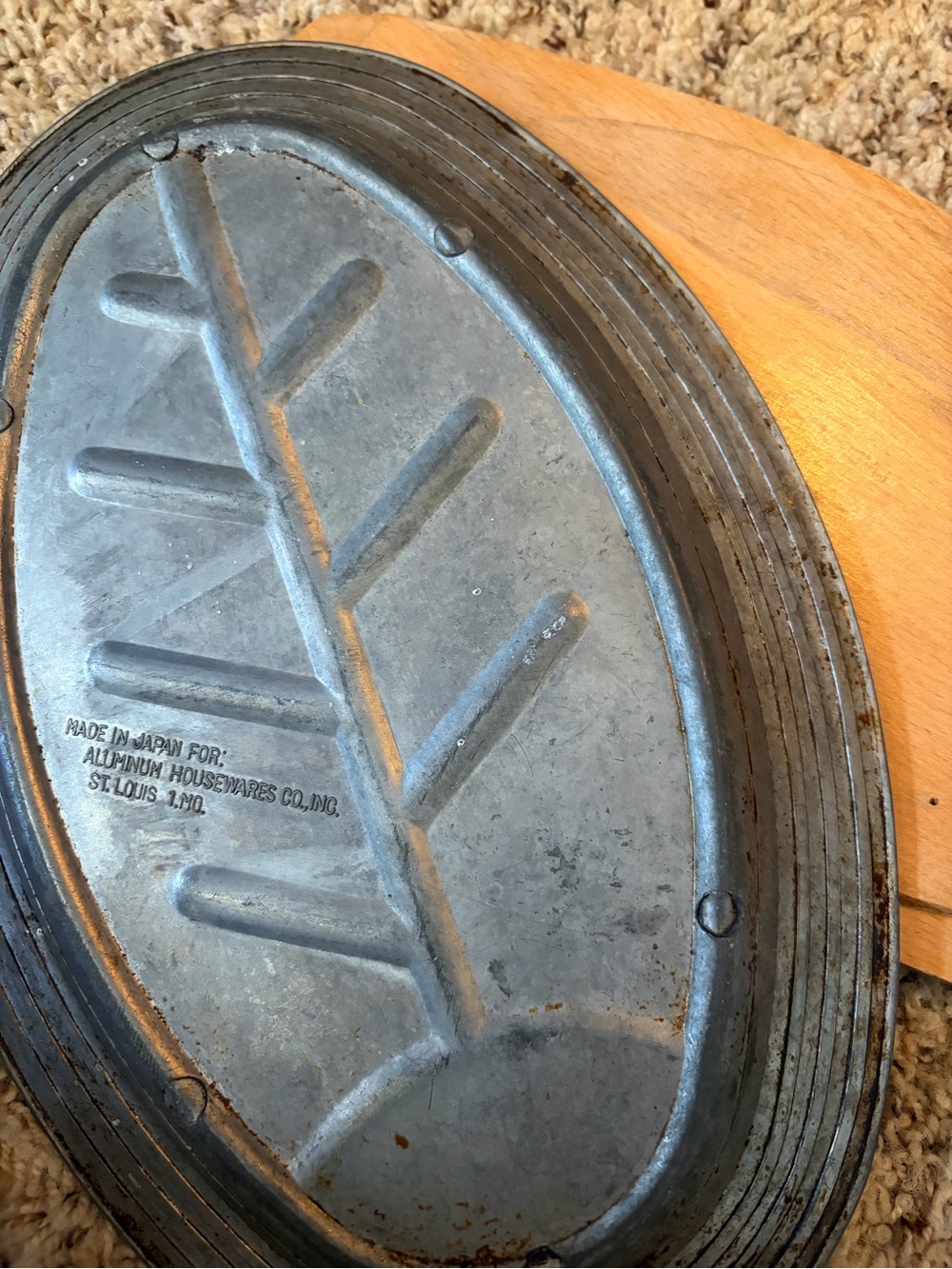 Oval Cast Iron Sizzle Platter with Wooden Handles - Black - Picture 3 of 3
